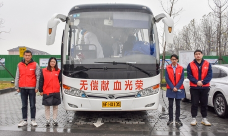 黨團員帶頭義務獻血