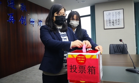 全員參與縣、鎮(zhèn)代表選舉